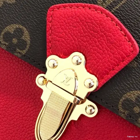 Vuitton Louis VICTOIRE 0702